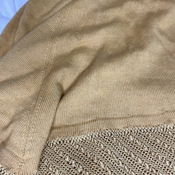 Los Andes Yellow Alpaca Poncho - Picture 14 of 14